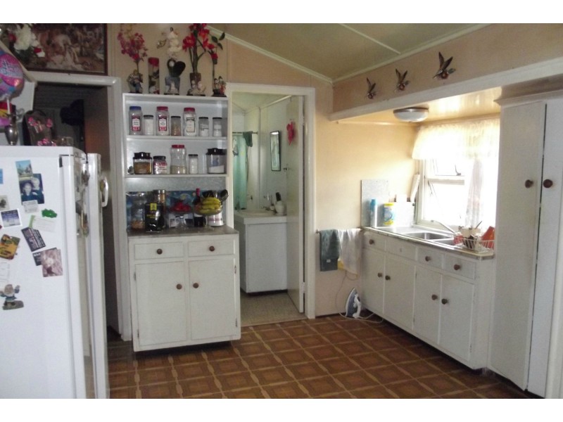 10 West Street, Childers QLD 4660
