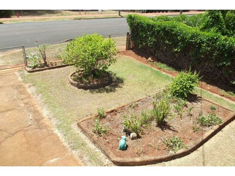10 West Street, Childers QLD 4660