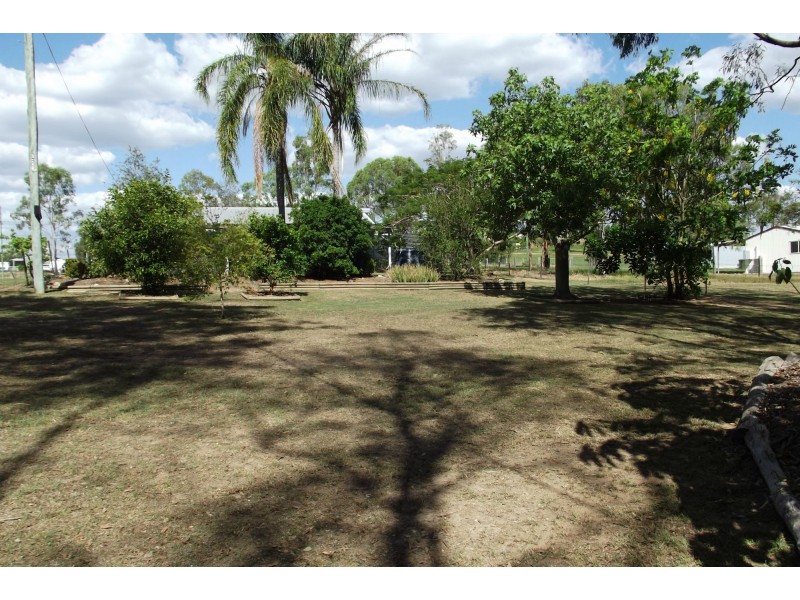 14 Queen Street, Dallarnil QLD 4621