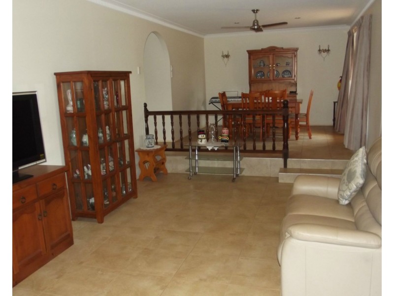 6 Keeley Street, Childers QLD 4660