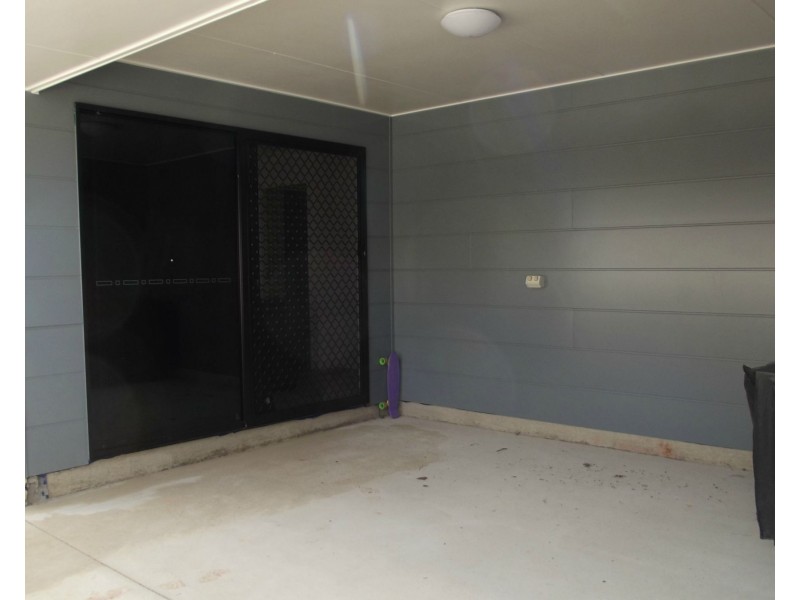 2A Mungomery Street, Childers QLD 4660