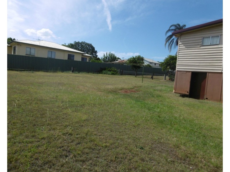 26 North Street, Childers QLD 4660