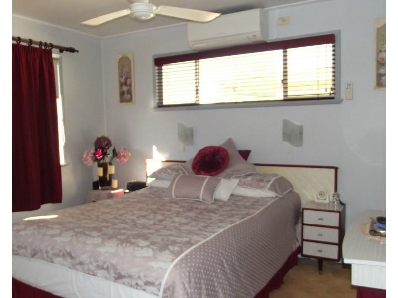 12 Elizabeth Street, Childers QLD 4660