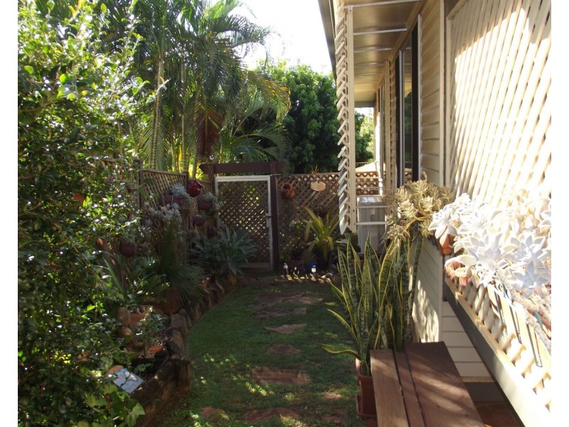 12 Elizabeth Street, Childers QLD 4660