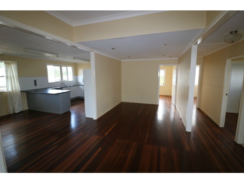 3 Jensen Street, Cordalba QLD 4660