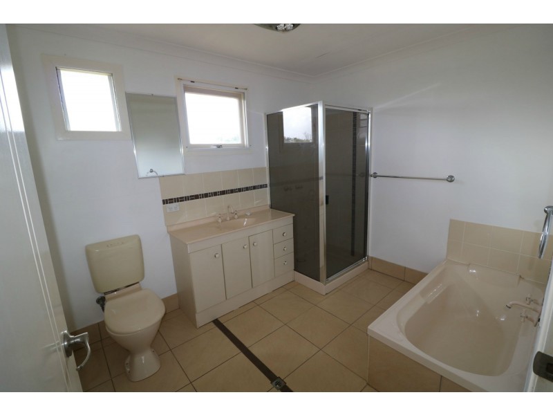 3 Jensen Street, Cordalba QLD 4660