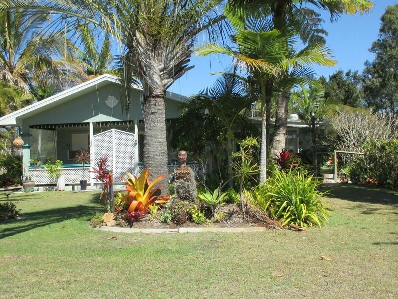 1 Cassia Court, Woodgate QLD 4660