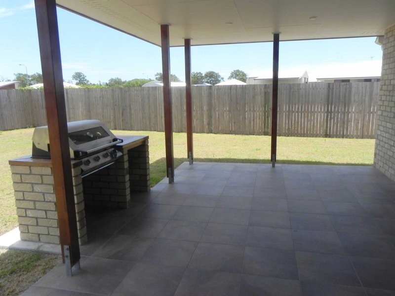 3 Honeyeater Court, Woodgate QLD 4660