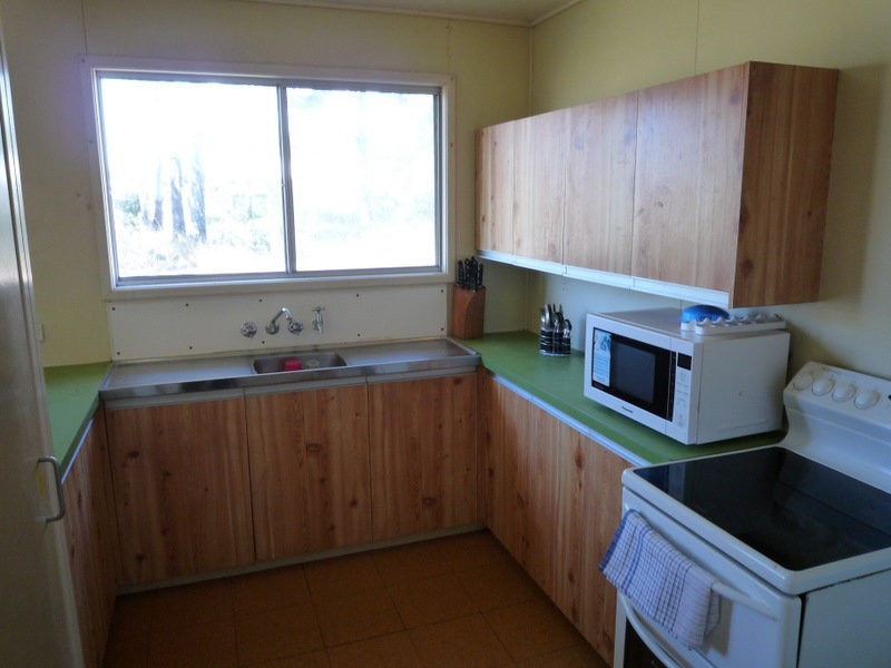 4 JACARANDA Court, Woodgate QLD 4660
