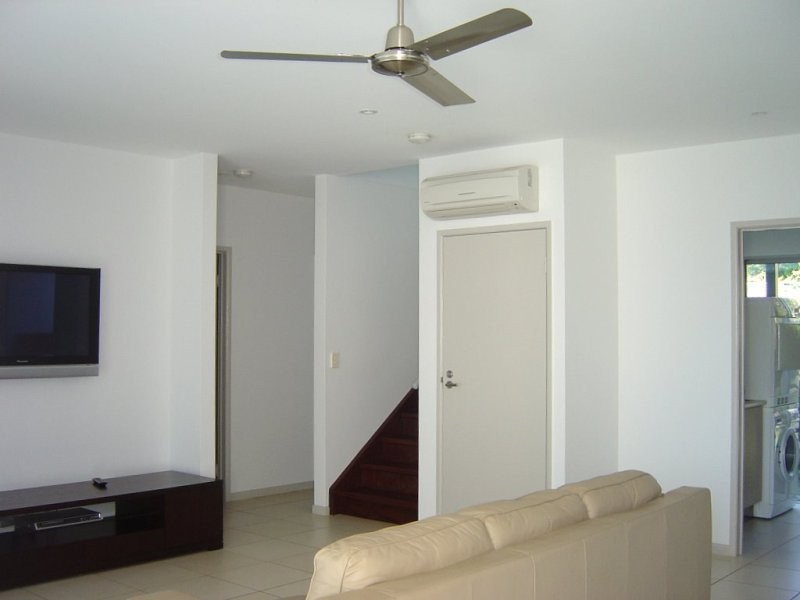 4/139 ESPLANADE Street, Woodgate QLD 4660