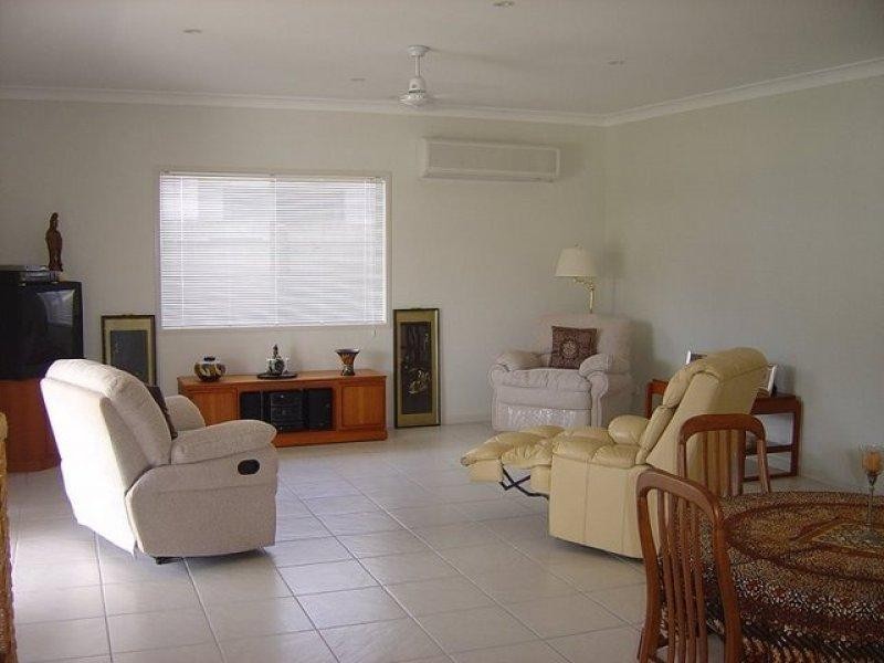 6 Beech Court, Woodgate QLD 4660