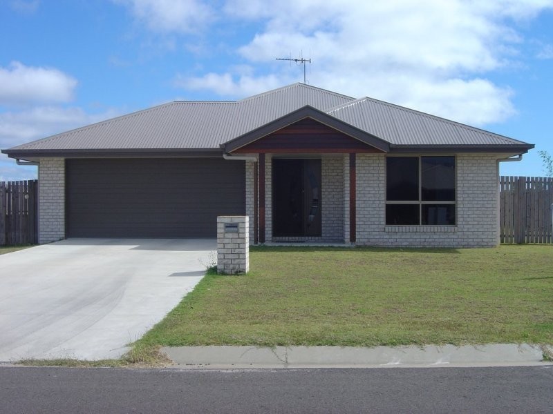9 Eagle Road, Woodgate QLD 4660