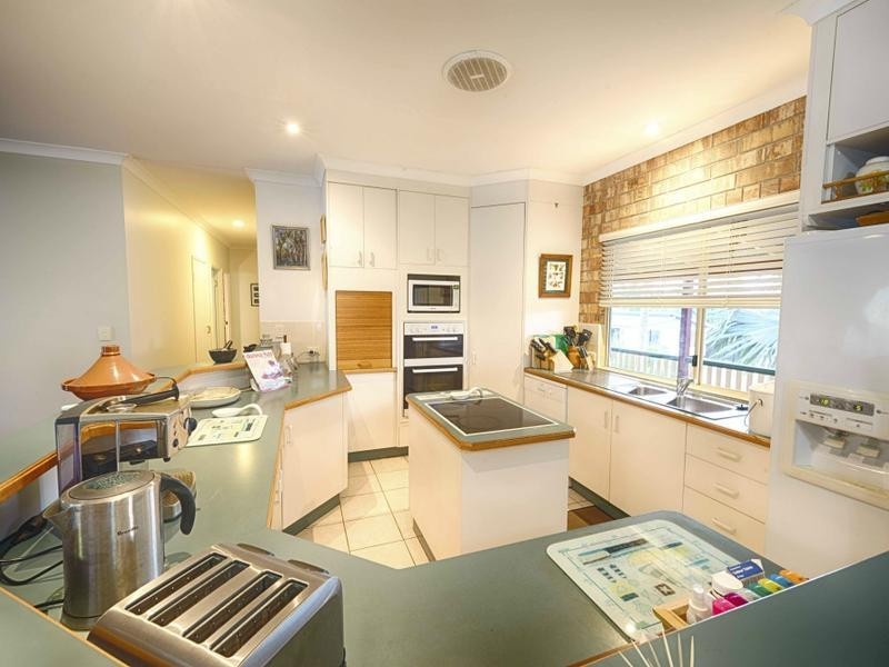 7 Snapper Court, Woodgate QLD 4660