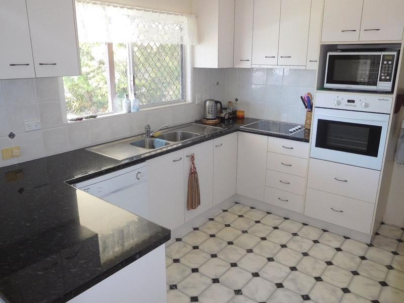 16 Banksia Court, Woodgate QLD 4660