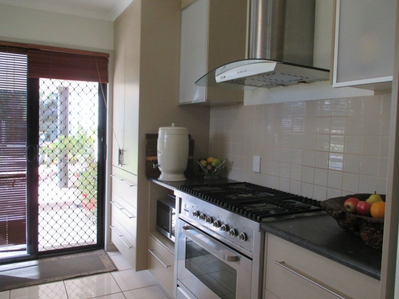 1 Osprey Drive, Woodgate QLD 4660