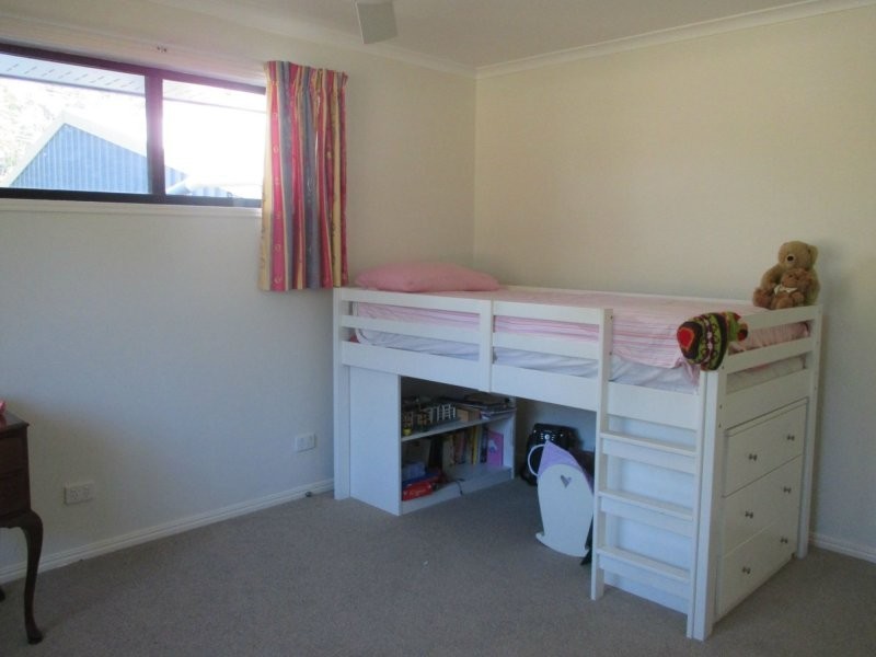 1 Jacaranda Court, Woodgate QLD 4660