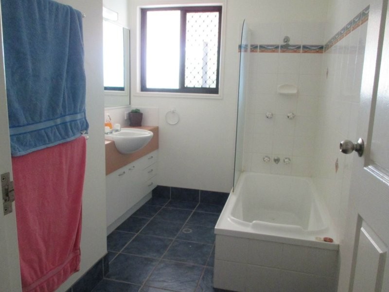 1 Jacaranda Court, Woodgate QLD 4660
