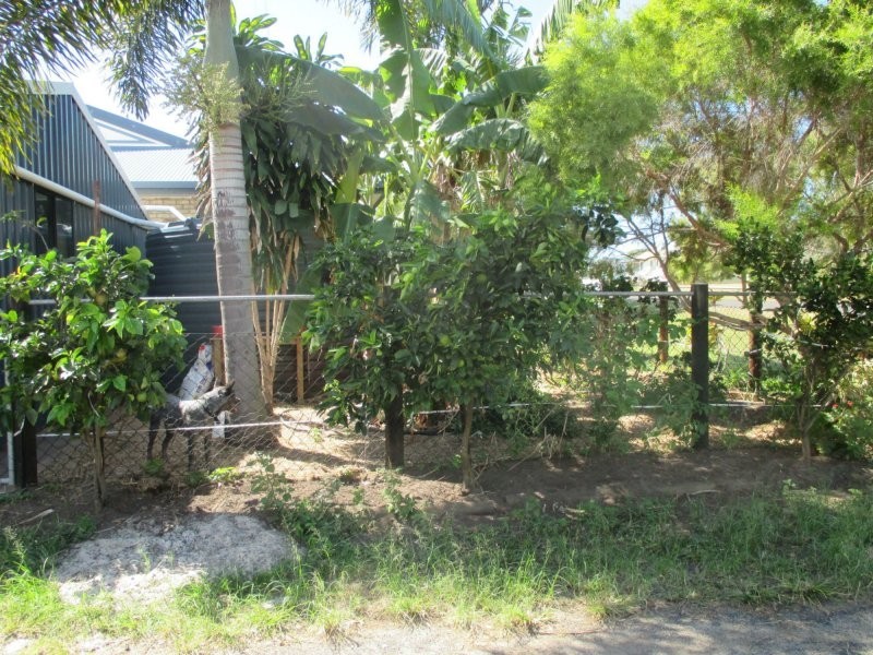 1 Jacaranda Court, Woodgate QLD 4660