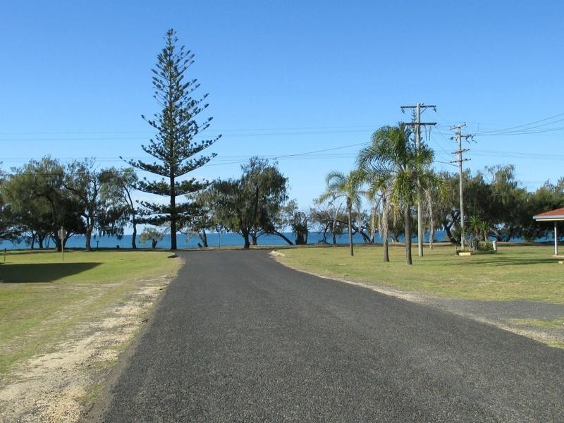 9 Fifth Avenue, Woodgate QLD 4660