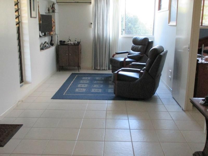 9 Fifth Avenue, Woodgate QLD 4660