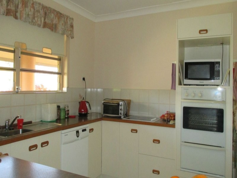 4 Tailor Street, Woodgate QLD 4660