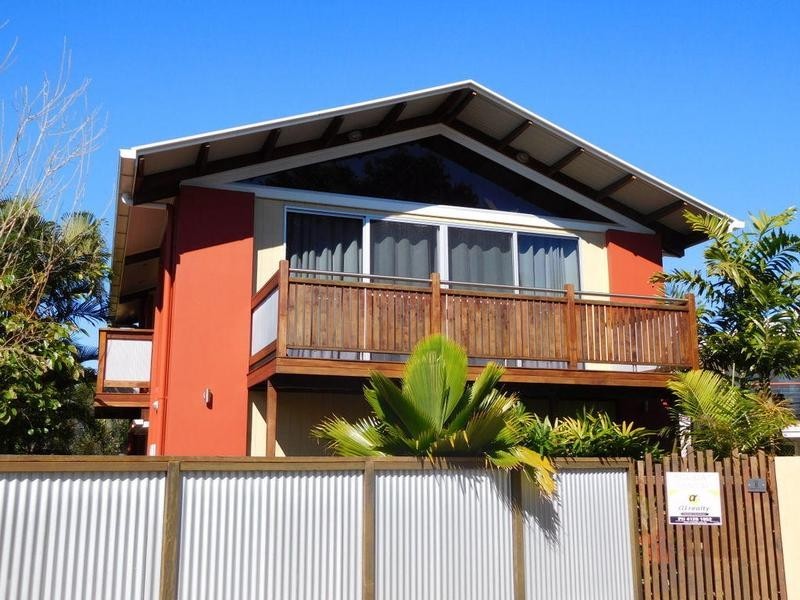 Unit 8/19 Pepperina Court, Woodgate QLD 4660