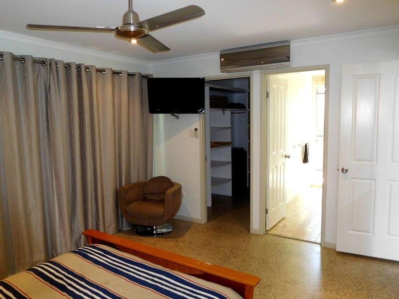 Unit 8/19 Pepperina Court, Woodgate QLD 4660