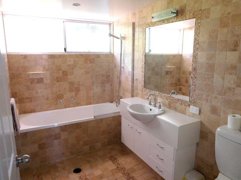 Unit 8/19 Pepperina Court, Woodgate QLD 4660