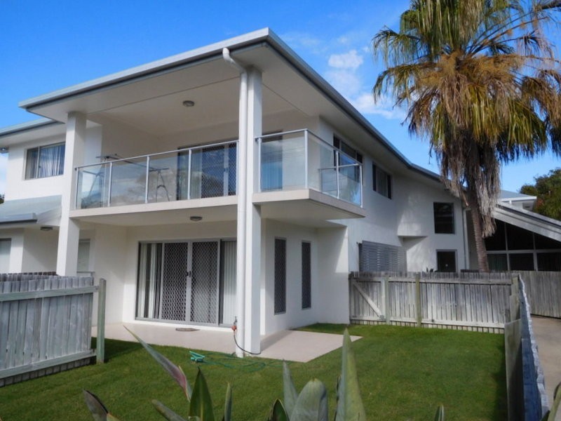 Unit 3/23 Barramundi Drive, Woodgate QLD 4660