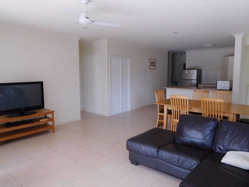 Unit 3/23 Barramundi Drive, Woodgate QLD 4660