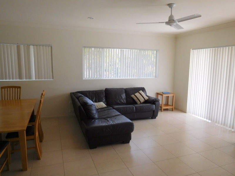 Unit 3/23 Barramundi Drive, Woodgate QLD 4660