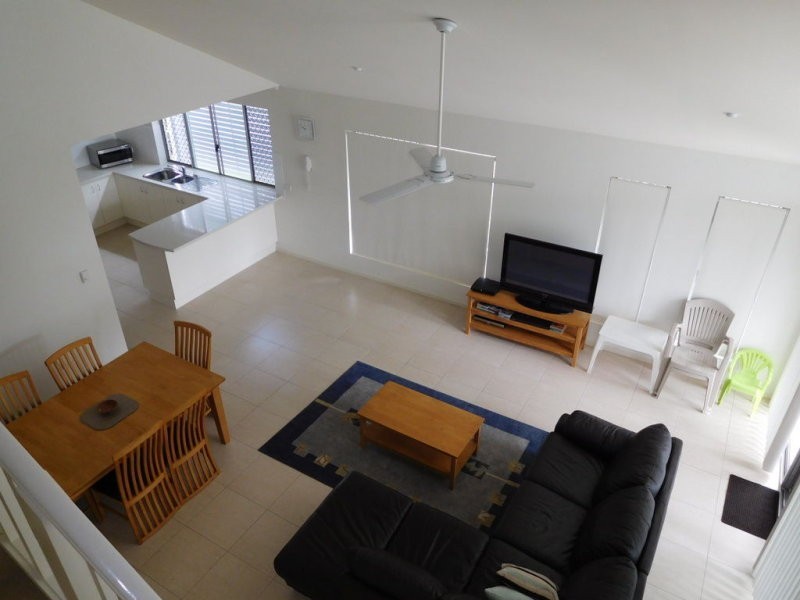 Unit 2/23 Barramundi Drive, Woodgate QLD 4660
