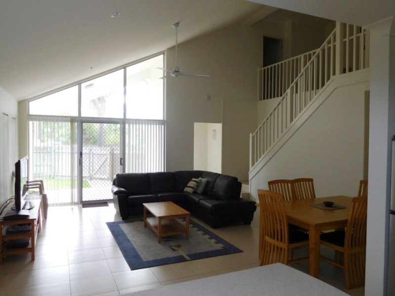 Unit 2/23 Barramundi Drive, Woodgate QLD 4660
