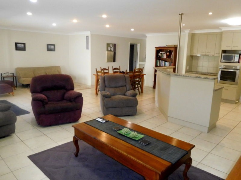 2 Beech Court, Woodgate QLD 4660