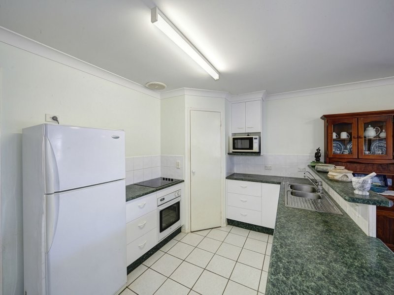 8 Acacia Street, Woodgate QLD 4660