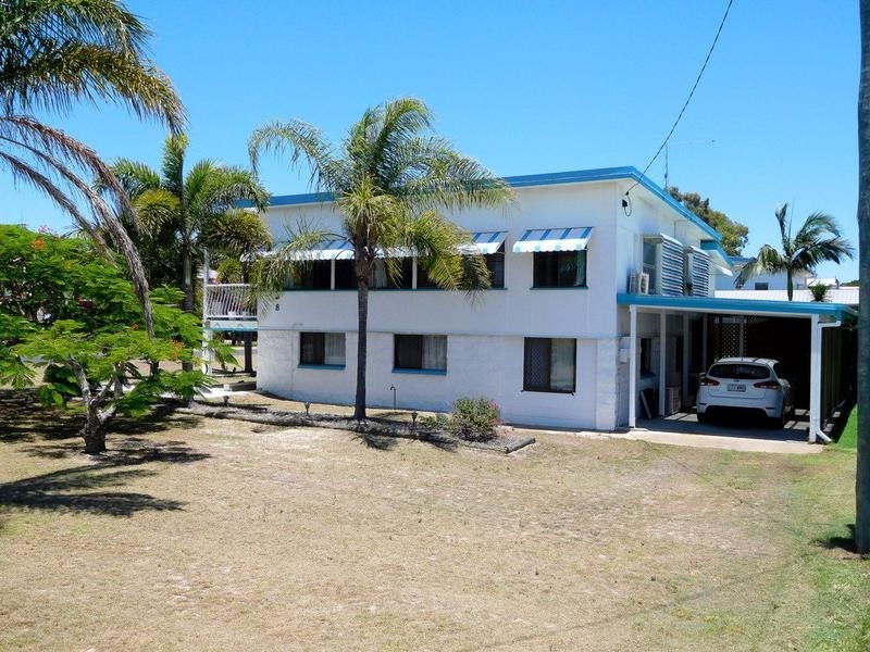8 Third Avenue, Woodgate QLD 4660