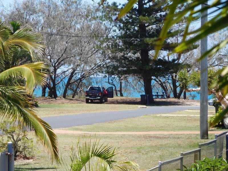 8 Third Avenue, Woodgate QLD 4660