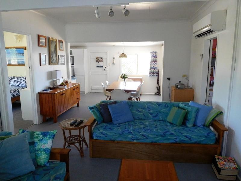 8 Third Avenue, Woodgate QLD 4660