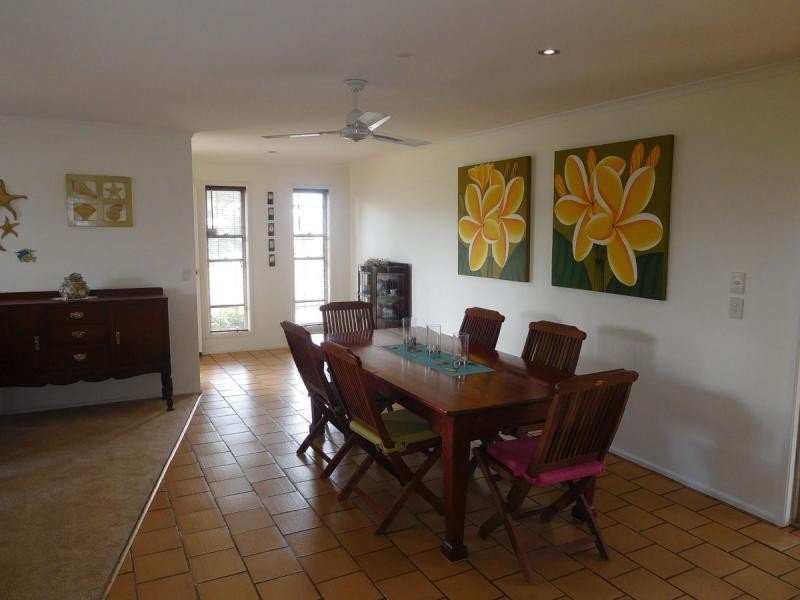 4 Lorikeet Avenue, Woodgate QLD 4660