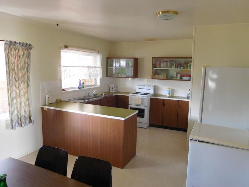 6 Wattle Street, Woodgate QLD 4660