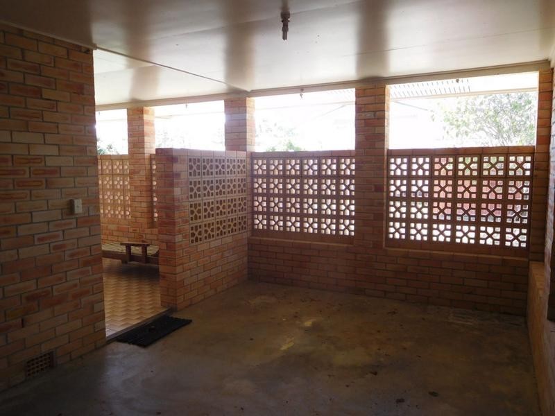 6 Wattle Street, Woodgate QLD 4660