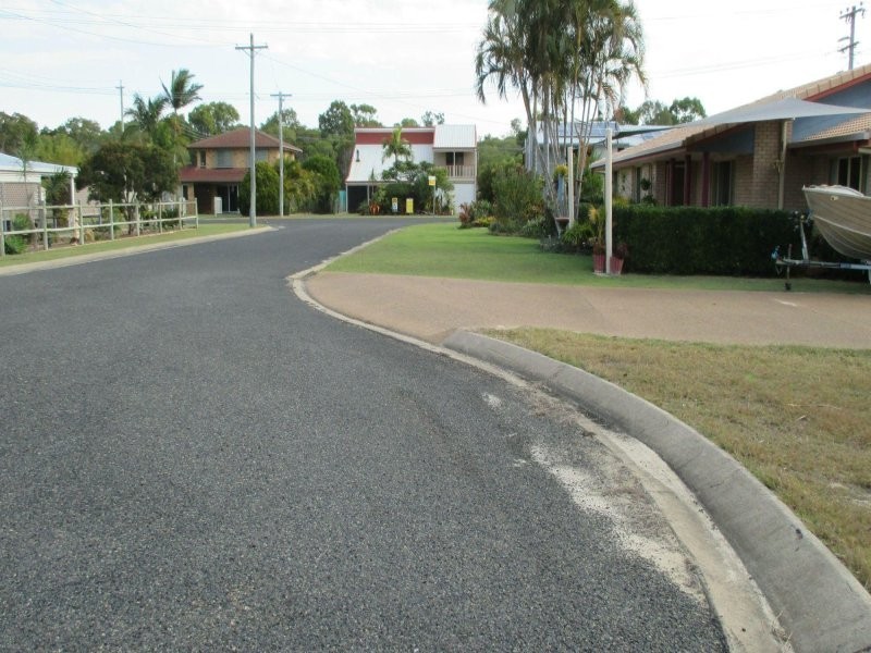 2 Trevally Court, Woodgate QLD 4660