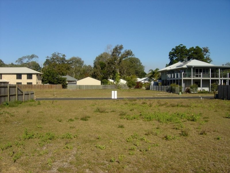 3 Wollemi Close, Woodgate QLD 4660