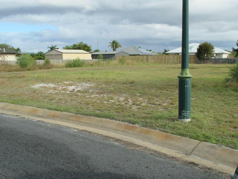 6 Sunset Avenue, Woodgate QLD 4660