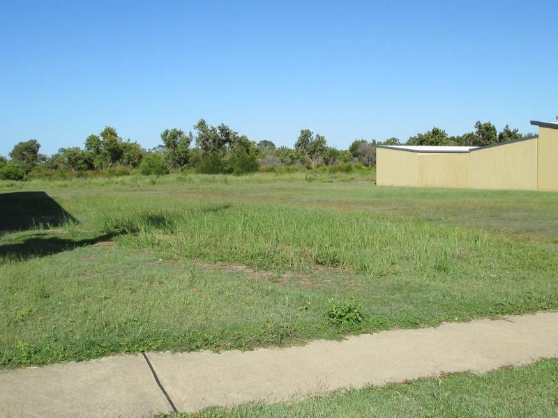 16 Frizzells Road, Woodgate QLD 4660