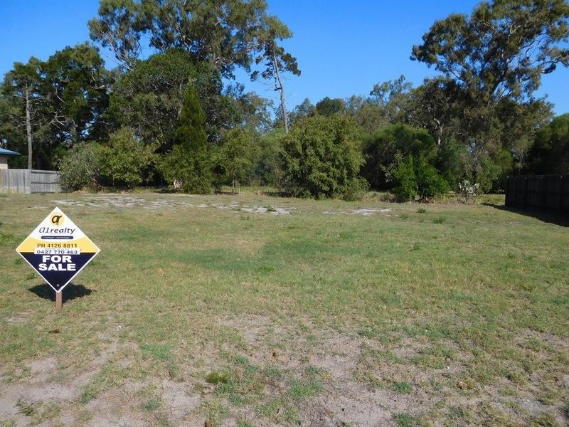 8 Driftwood Place, Woodgate QLD 4660