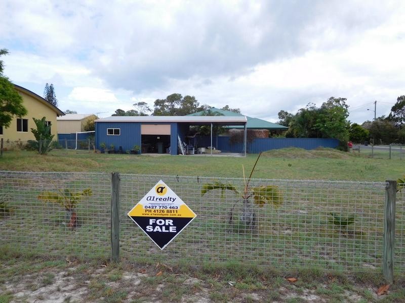 6 Sixth Avenue, Woodgate QLD 4660