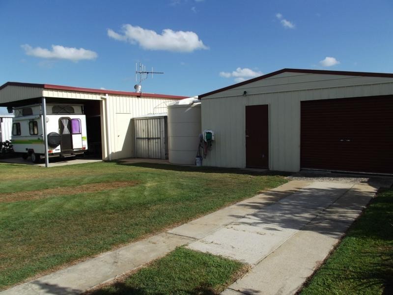 1 Moller Street, Buxton QLD 4660