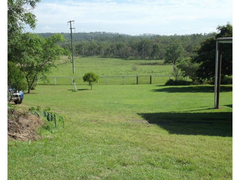 8047 Isis Highway St, Dallarnil QLD 4621