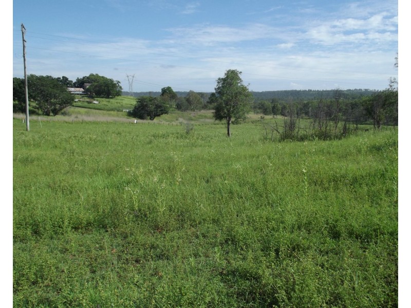 8047 Isis Highway St, Dallarnil QLD 4621